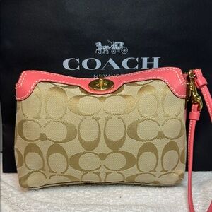 Turnlock Coach Beige and Pink Wristlet